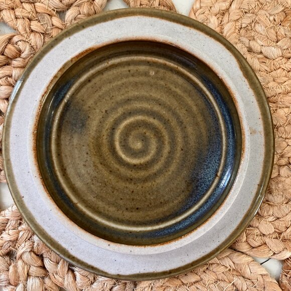 Vintage Glazed Pottery Lidded Pot by Robin Hopper - CANADA - Picture 6 of 10